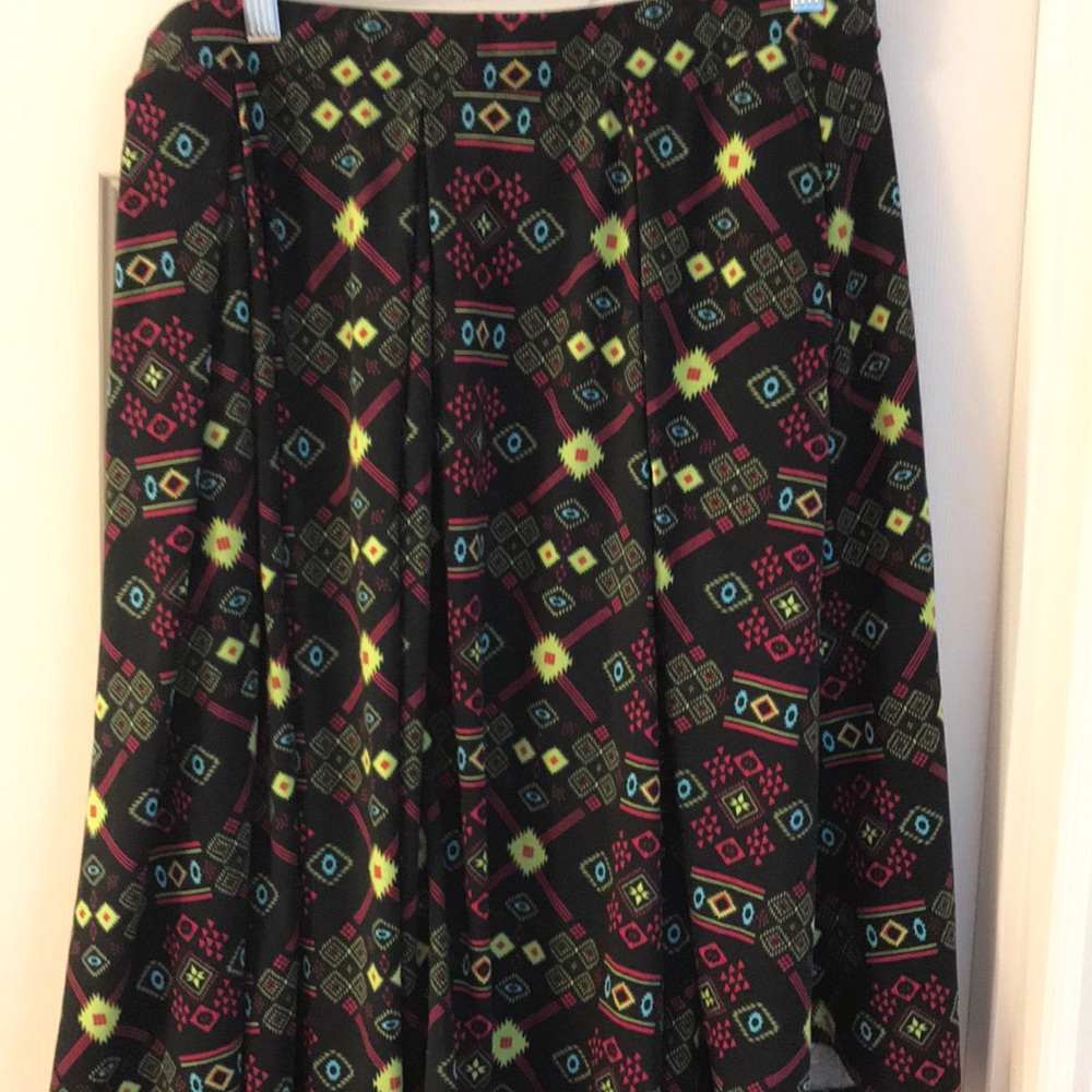 LuLaRoe L Madison Washed, never worn